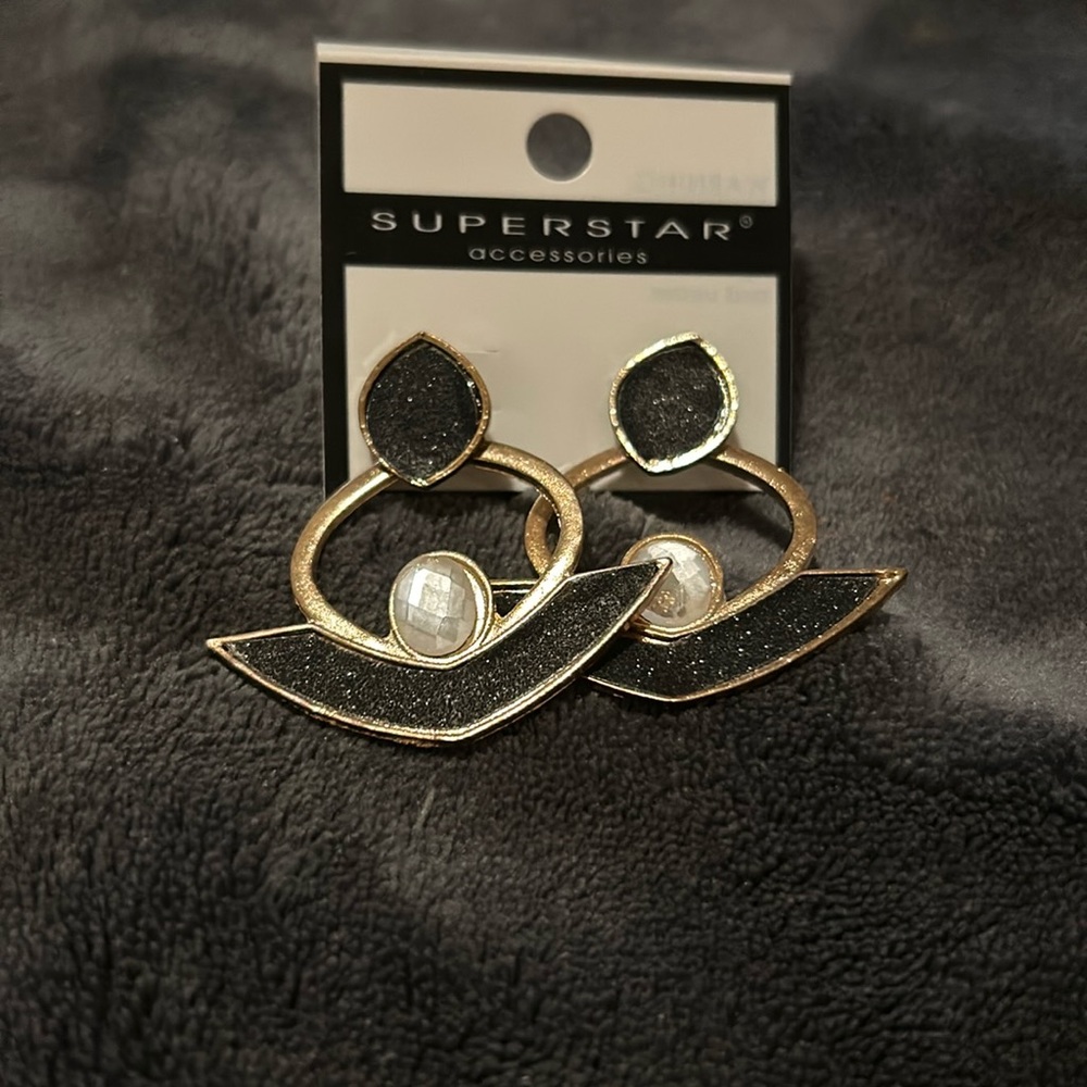 Superstar earrings